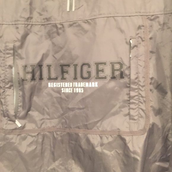 Hilfiger Athletics  light weight jacket men’s L - Picture 3 of 4